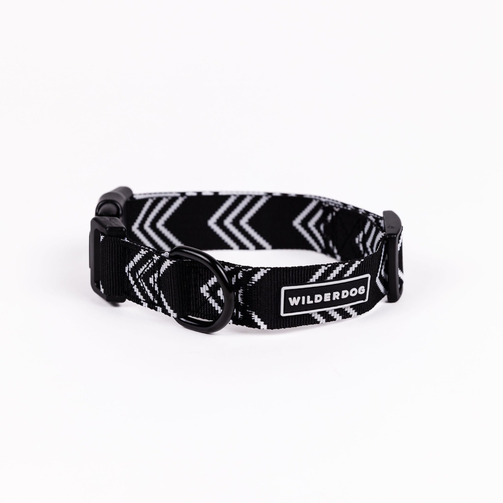 Wilderdog Ultralight Collar Orca closeup shows featherweight nylon and sturdy construction for daily wear.