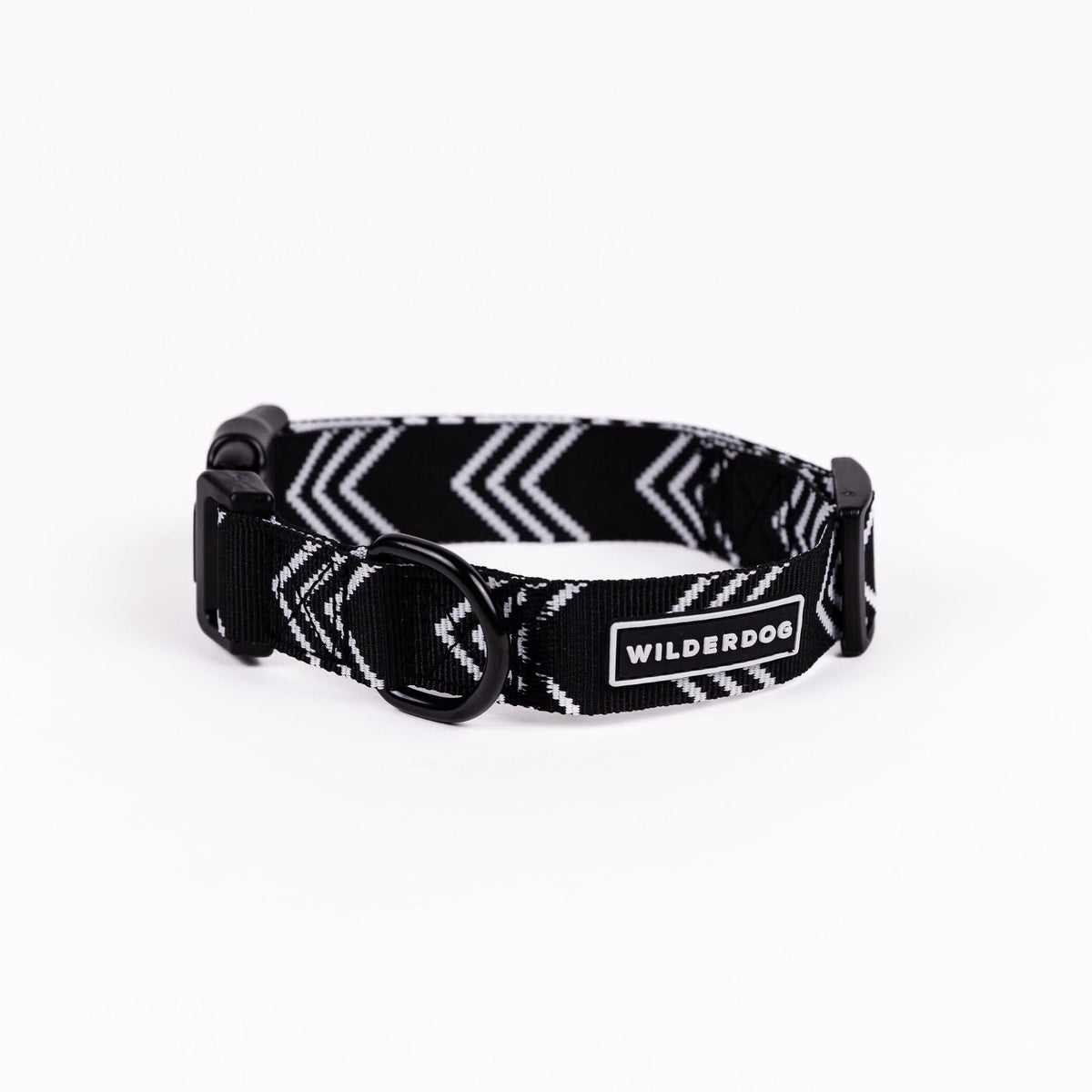 Wilderdog Ultralight Collar Orca closeup shows featherweight nylon and sturdy construction for daily wear.
