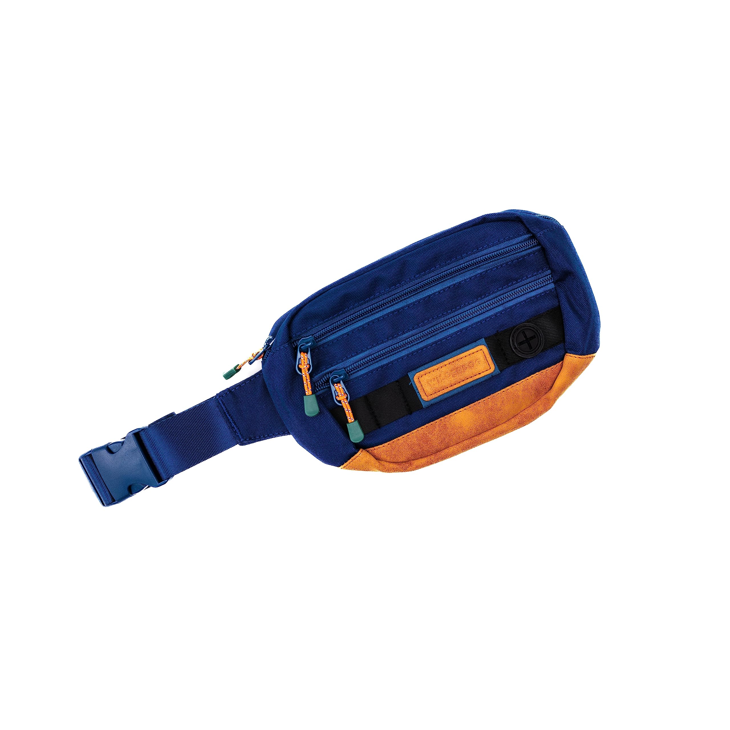 Wilderdog Utility Fanny Pack interior pockets reveal 2.5L capacity for treats and gear.
