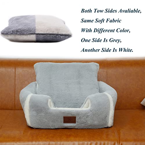 WindRacing cat bed non-slip bottom keeps it securely in place.