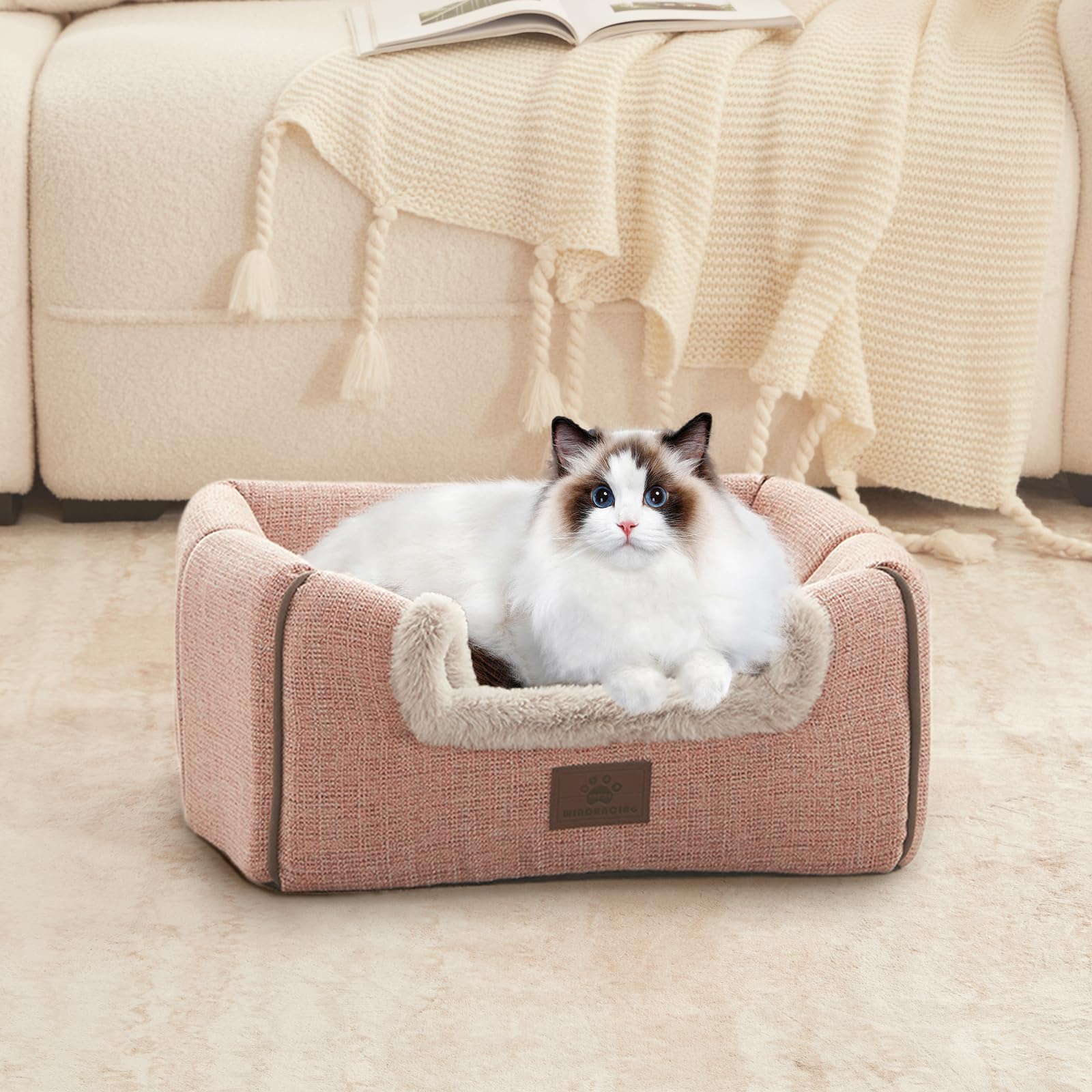 WINDRACING cat bed non-slip backing keeps bed stable on floors