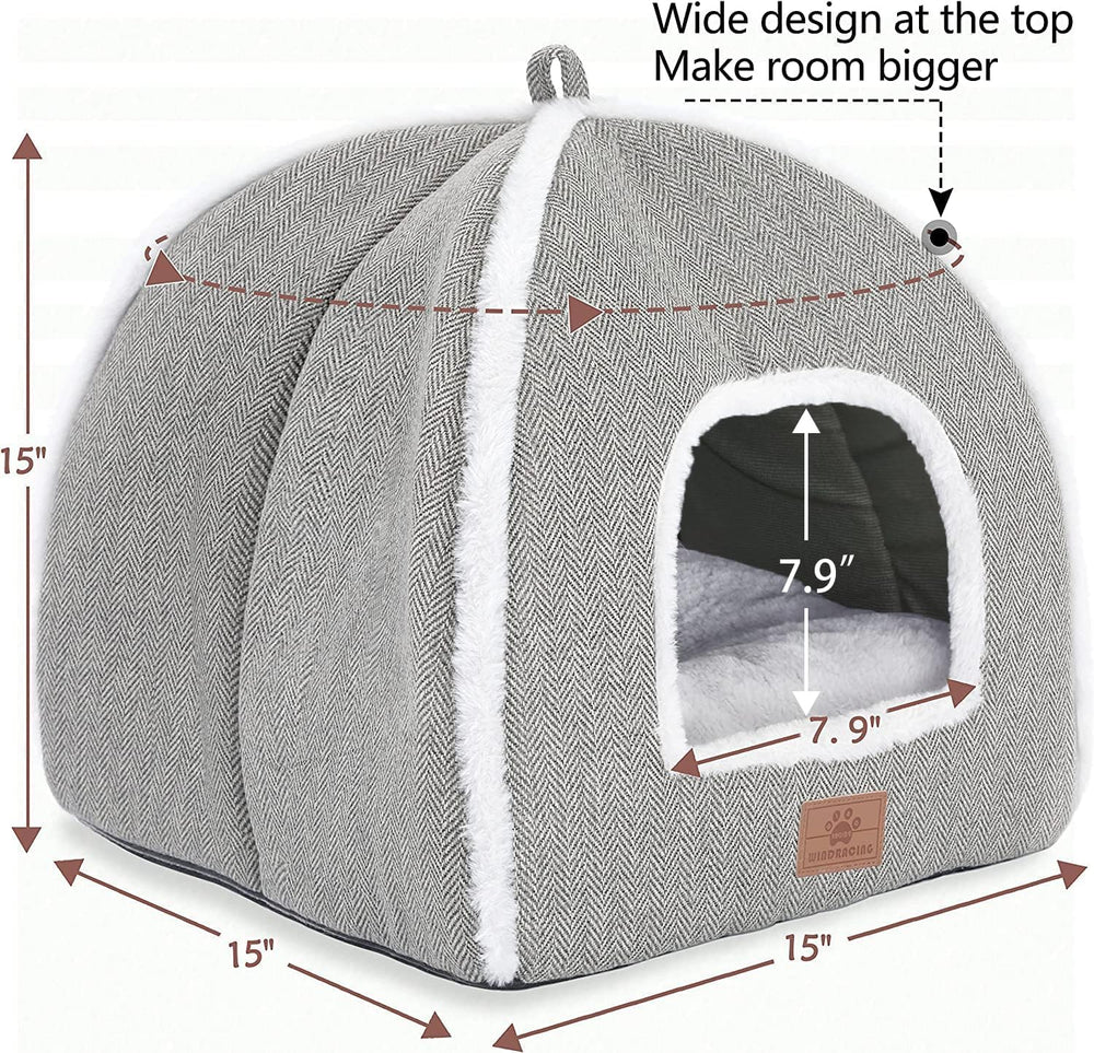 WindRACING removable cushion pillow is machine washable for easy cleaning.