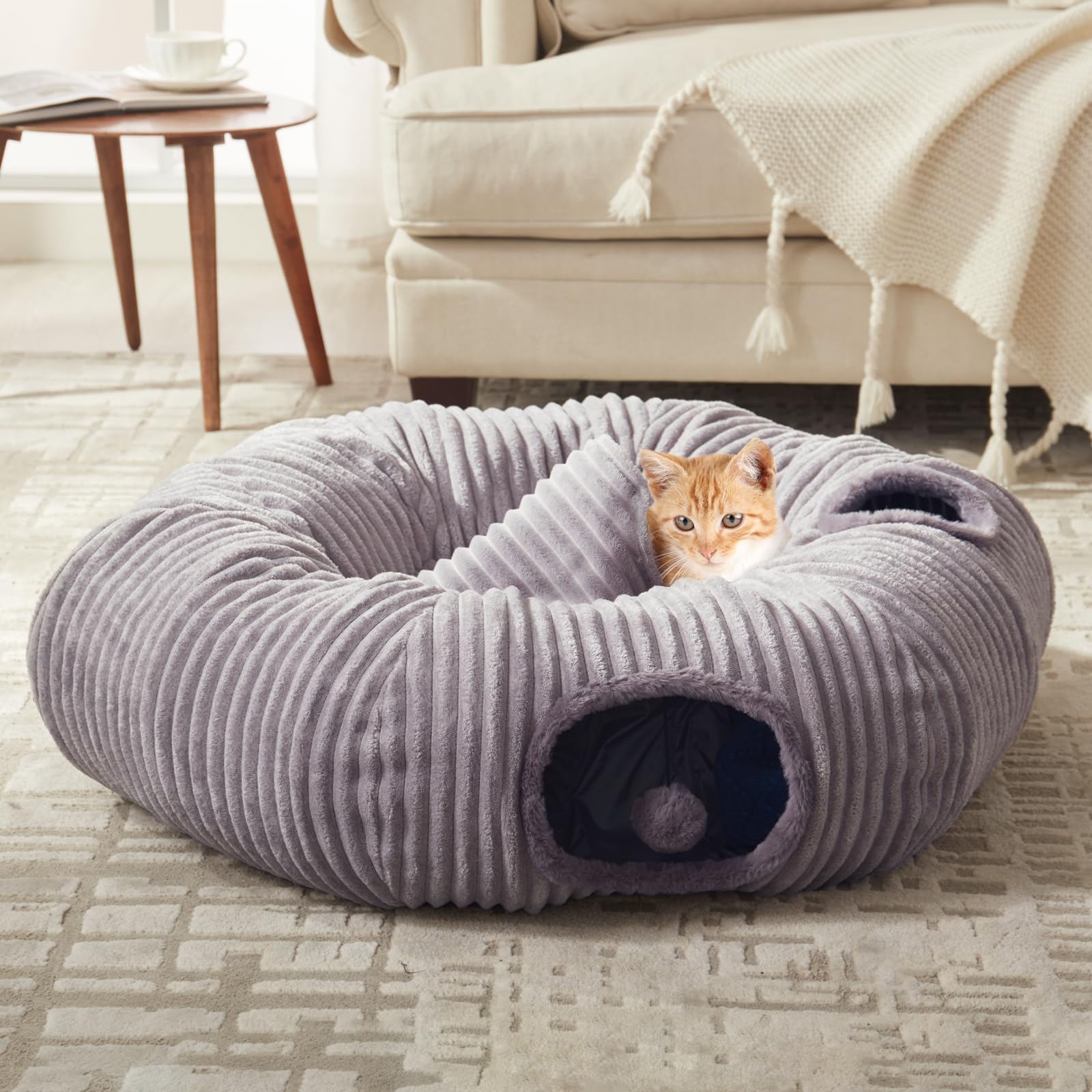 WINDRACING cat tunnel bed top view — inviting kitten nap spot.