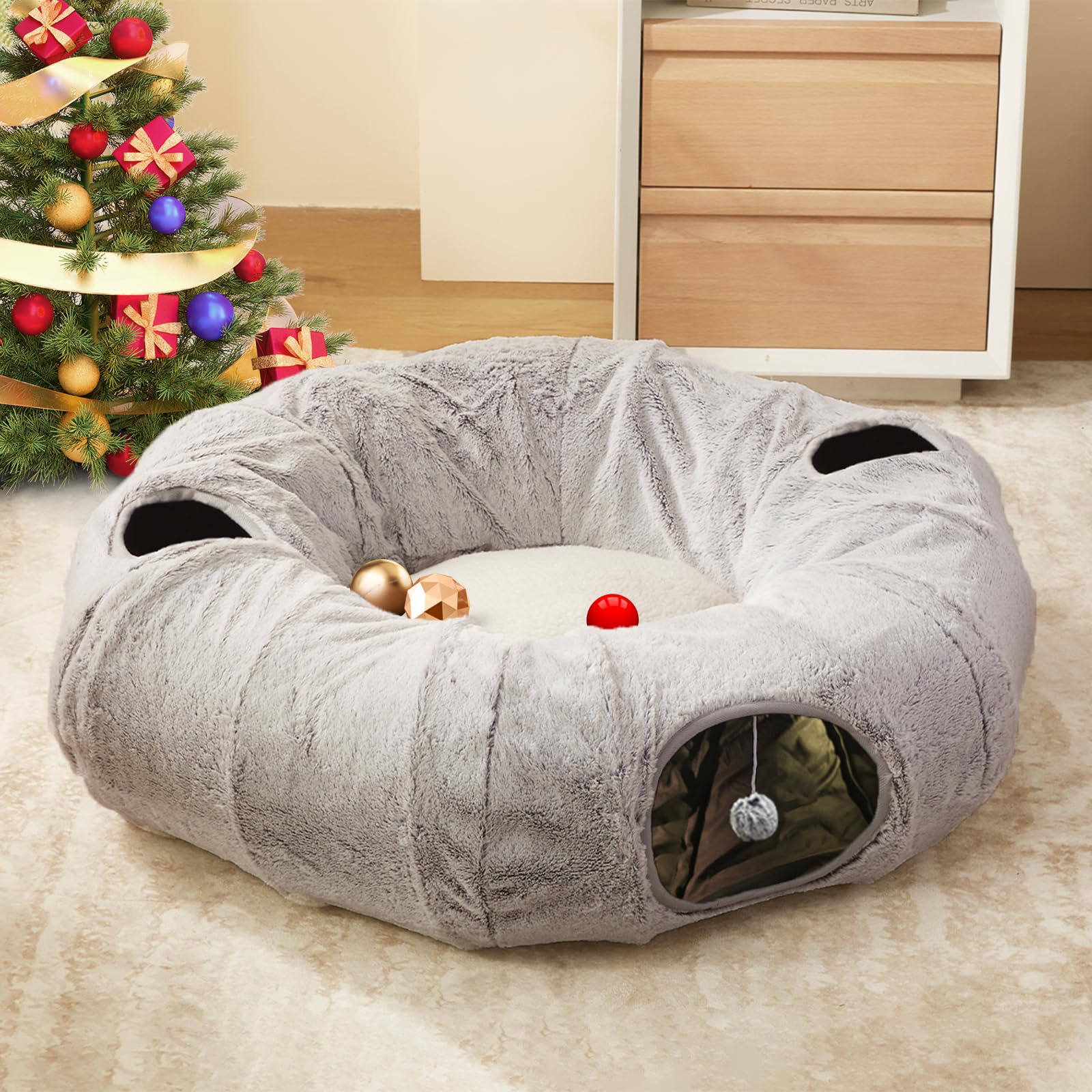 WINDRACING cat tunnel bed top view shows roomy play space for multiple cats