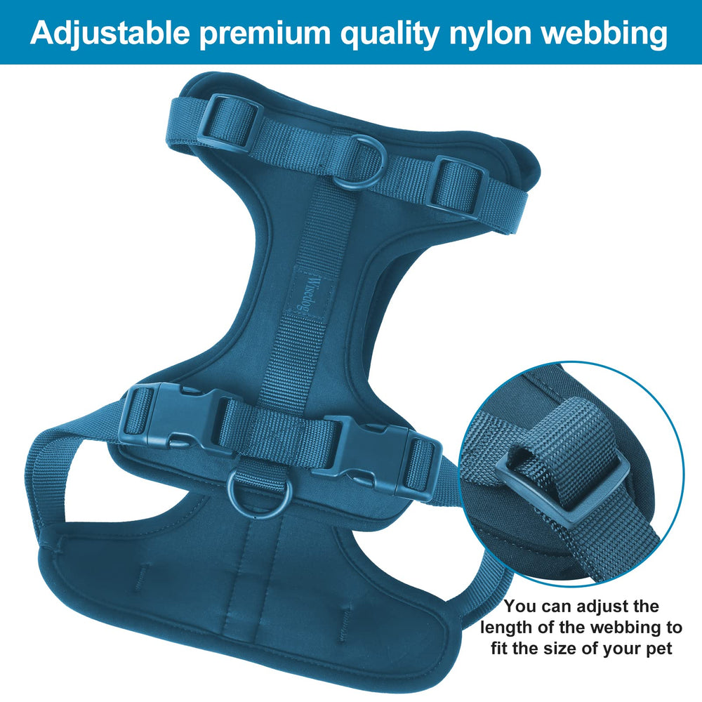 Wisedog No Pull Harness neck and chest adjustment illustrates flexible sizing for dogs.