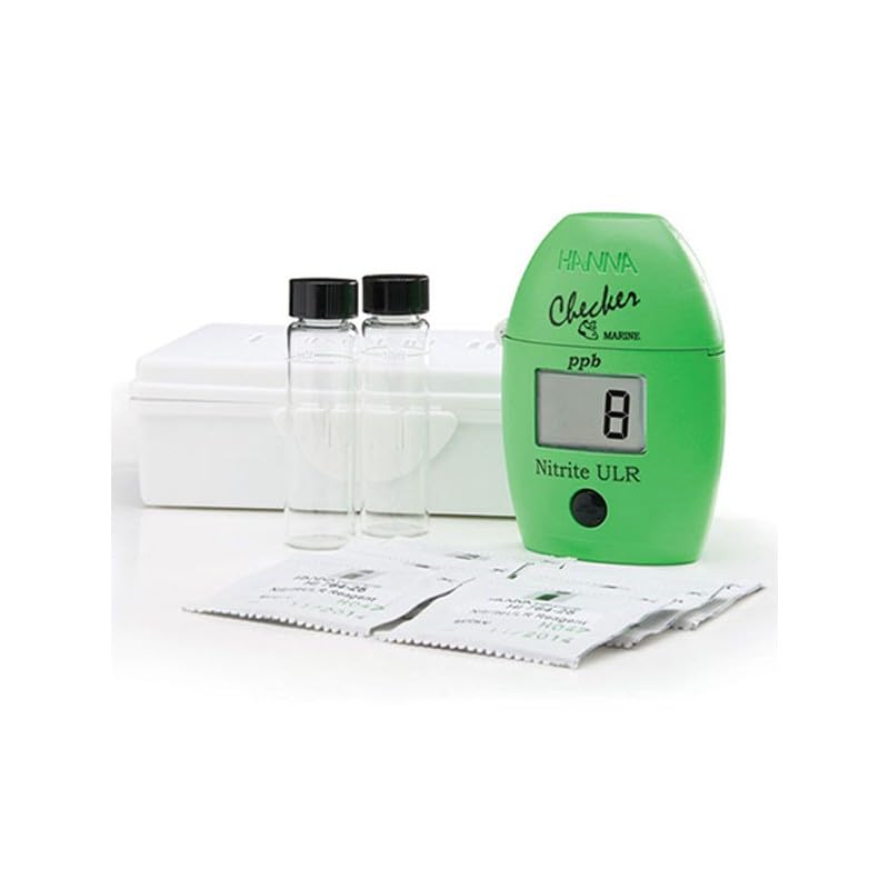 WLR HI764 nitrite checker packaging with setup guidance
