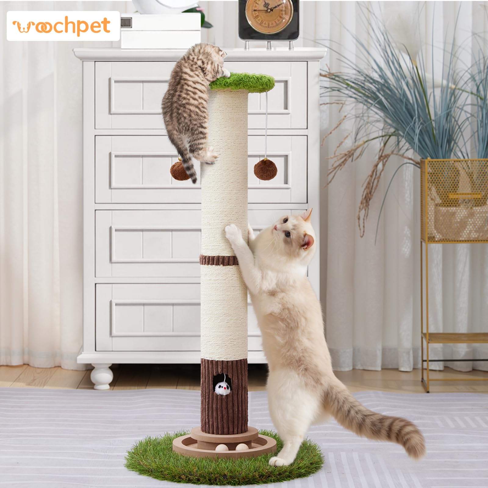 Woochpet textured flannel-covered base emphasizing comfortable resting area.