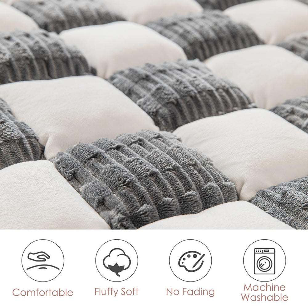 XFEXM Dog Bed Mat soft flannel surface feels cozy for paws and skin.