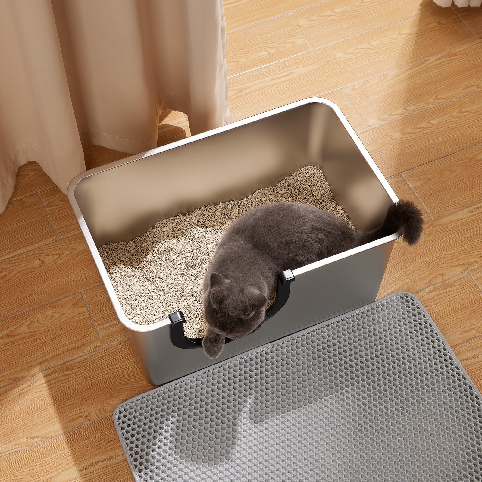 Yangbaga versatile use image suggests suitable for rabbits or ferrets beyond cats