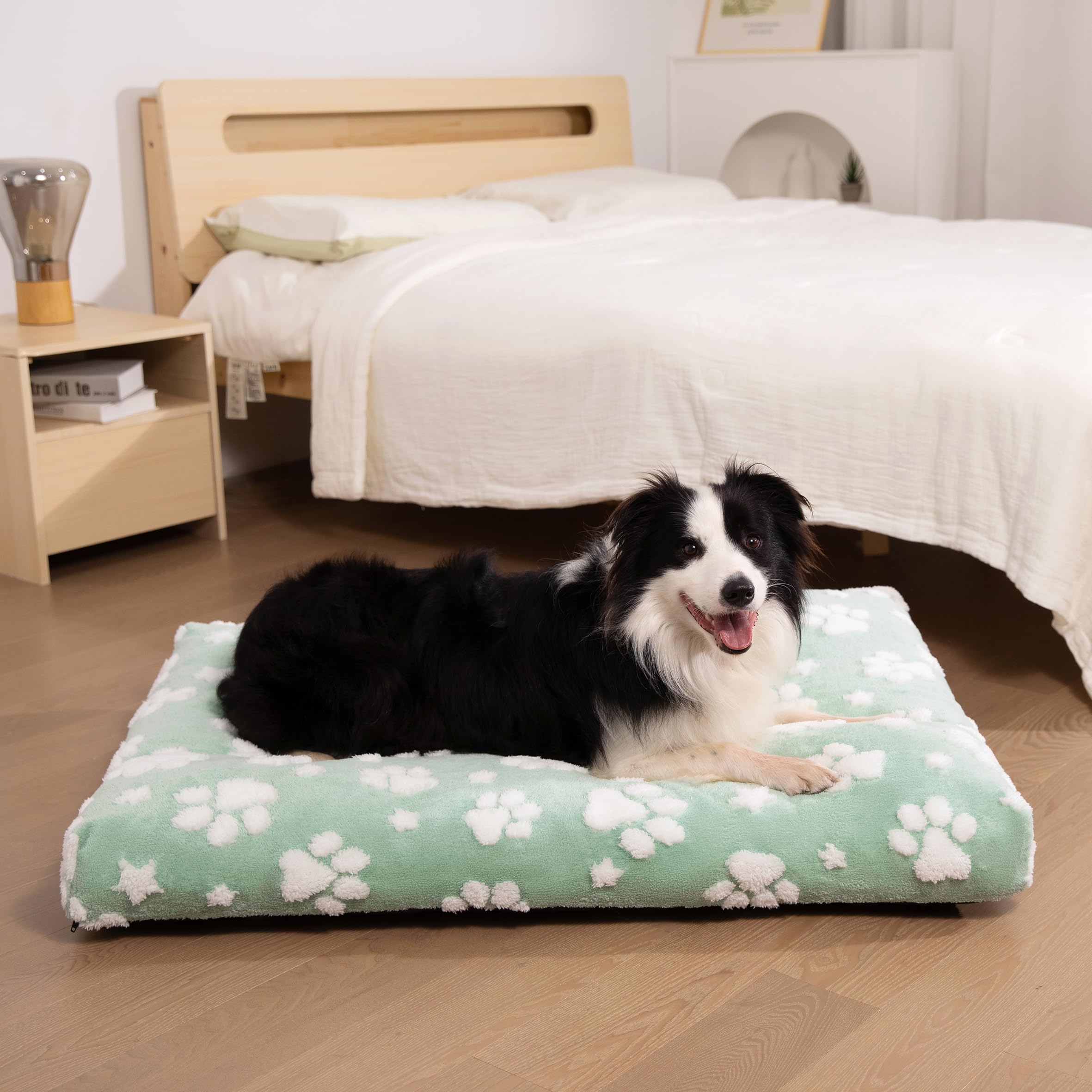 Yaning dog bed in crate placement demonstrates snug kennel comfort