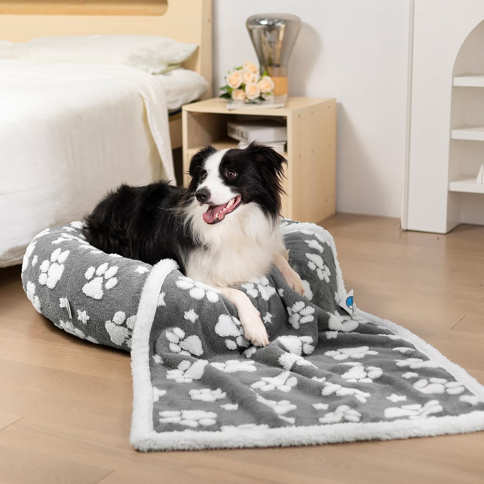 Yaning donut bed grey 30-inch fits medium dogs and indoor cats