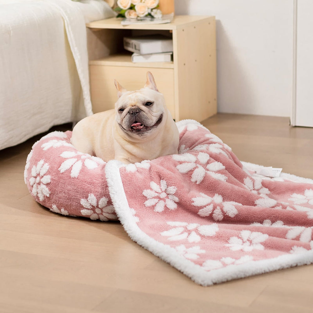 Yaning donut bed cat-use pink showcases indoor-cat comfort in a cozy style.