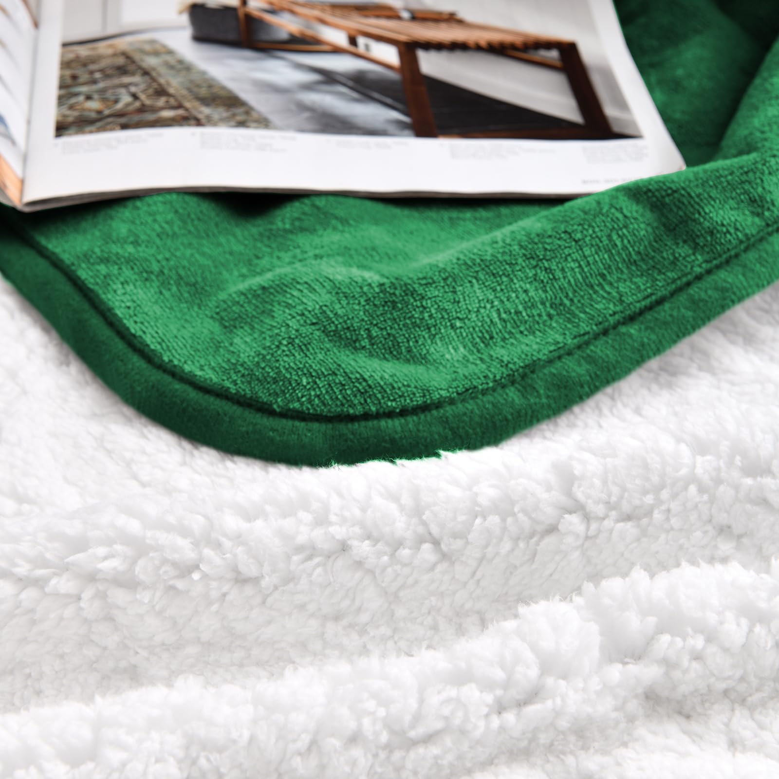 Yaning waterproof blanket features durable stitches for daily use and longevity.