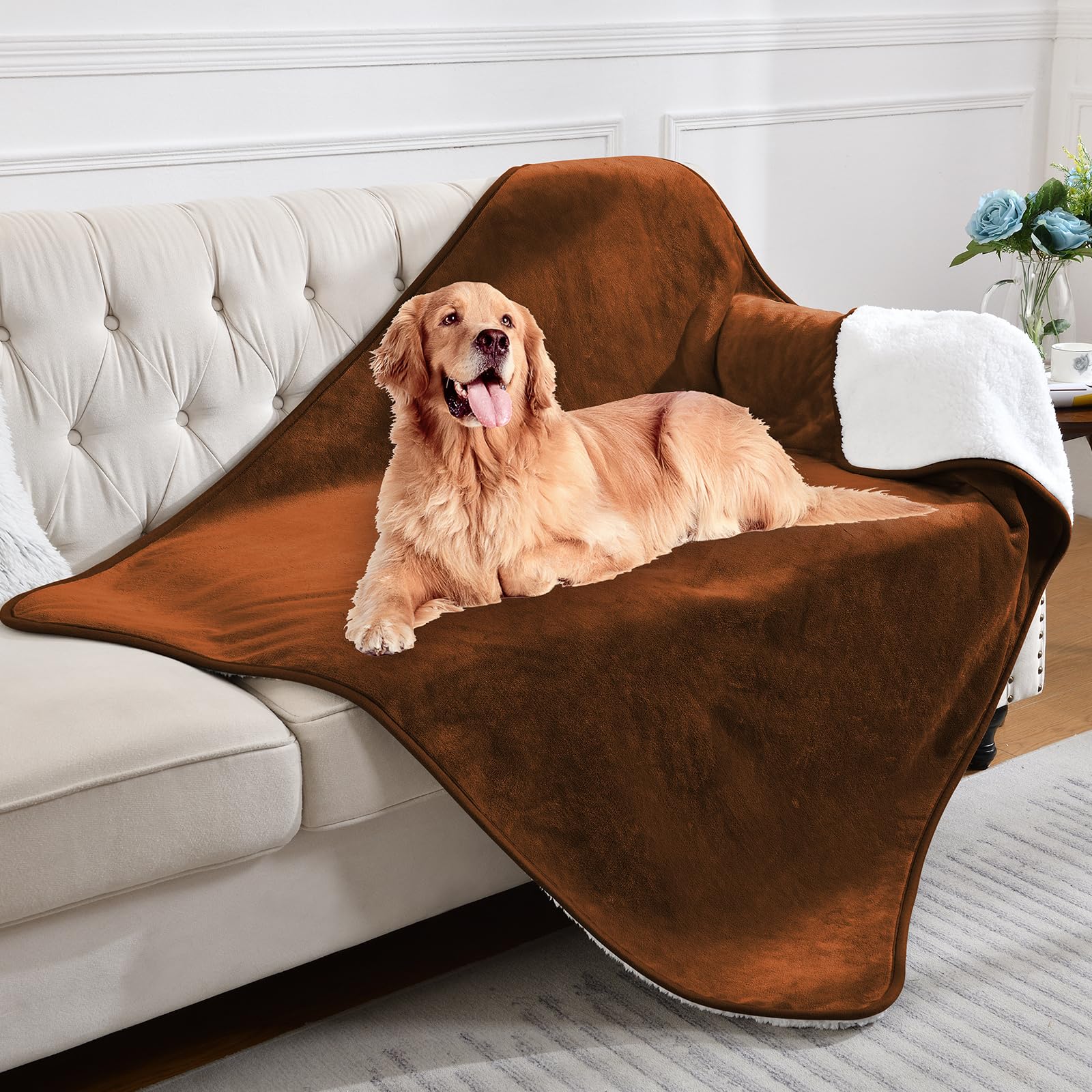 Yaning waterproof blanket pet pee-proof protects car seats and furniture from accidents.