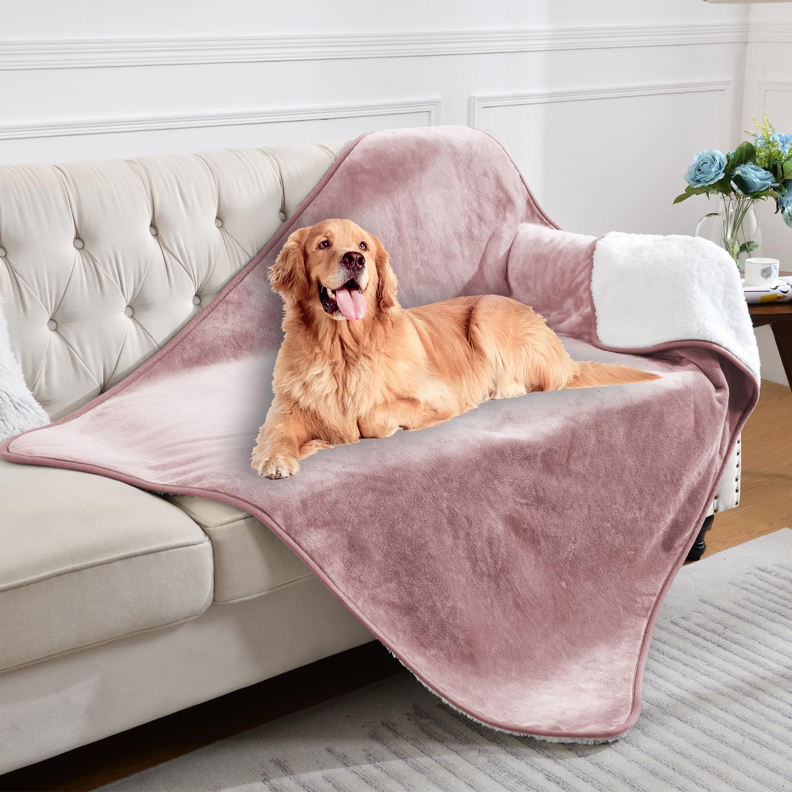 Yaning reversible Sherpa blanket with dual warmth for pets.