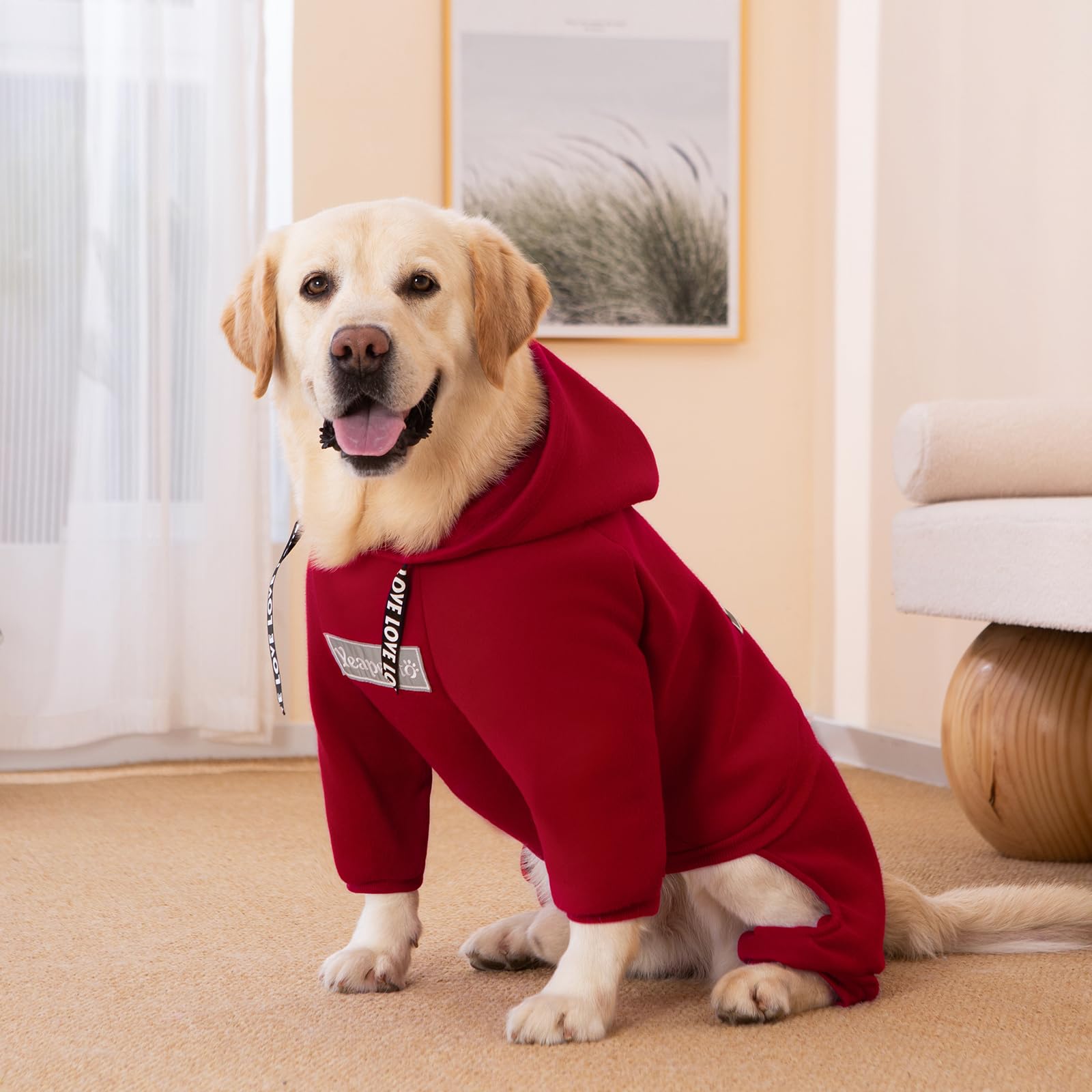 Yeapeeto fleece-lined interior highlights soft, breathable warmth for cold-weather comfort.