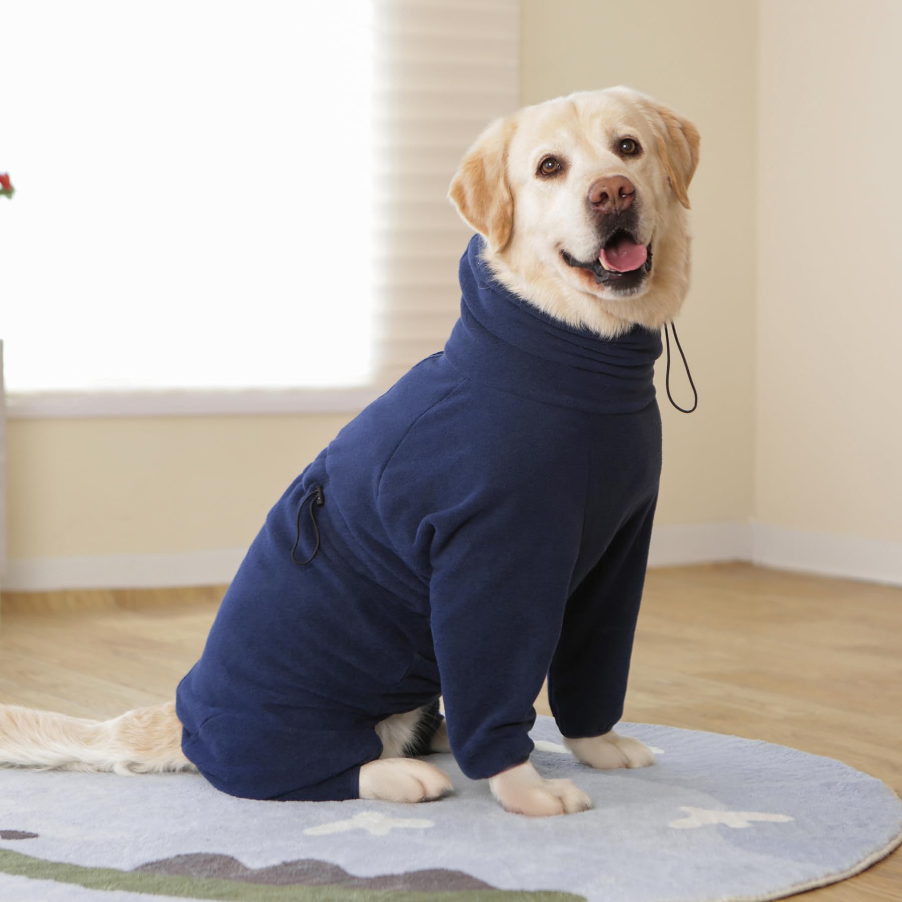 Yeapeeto zipper detail enables quick on/off with adjustable neckline for a snug fit