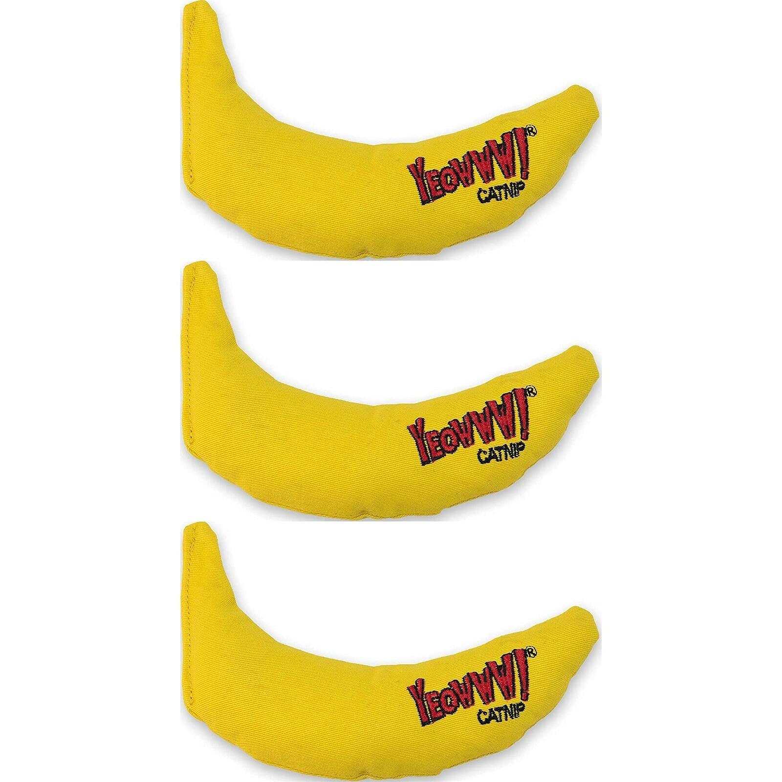 Yeowww! DuckyWorld Banana catnip leaf close-up highlights premium organic leaves for energetic play.