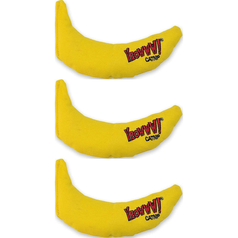 Yeowww! DuckyWorld Banana catnip leaf close-up highlights premium organic leaves for energetic play.