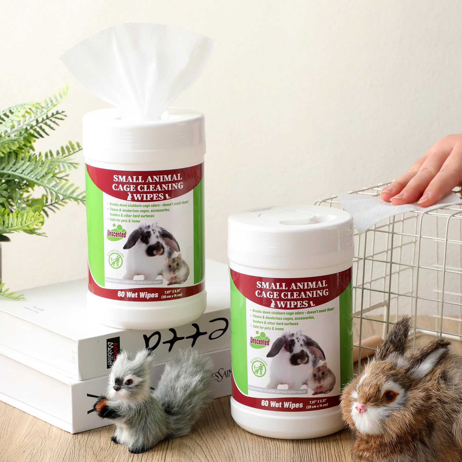 Yeyeplum cage wipes unscented option reduces irritants and keeps cage fresh.