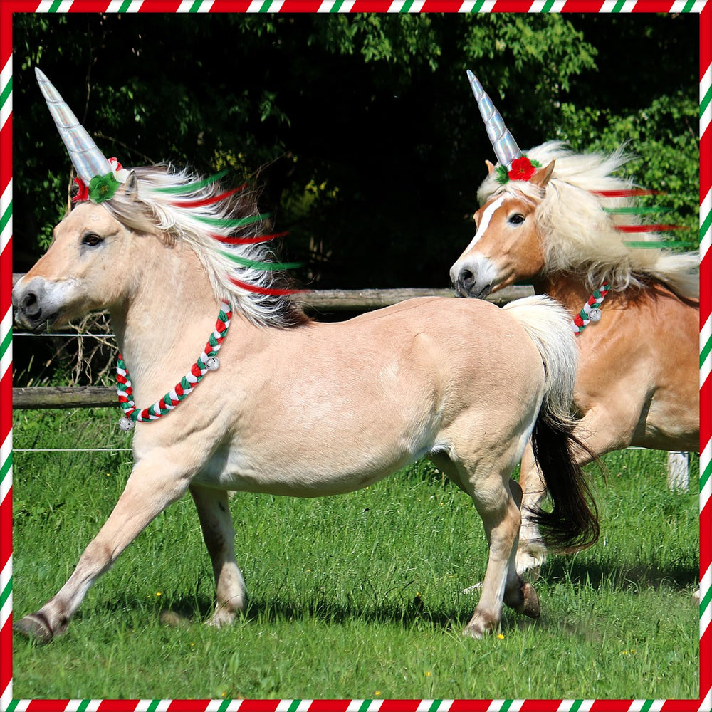 Yeyeplum Christmas set stylishly worn on a horse for festive look.