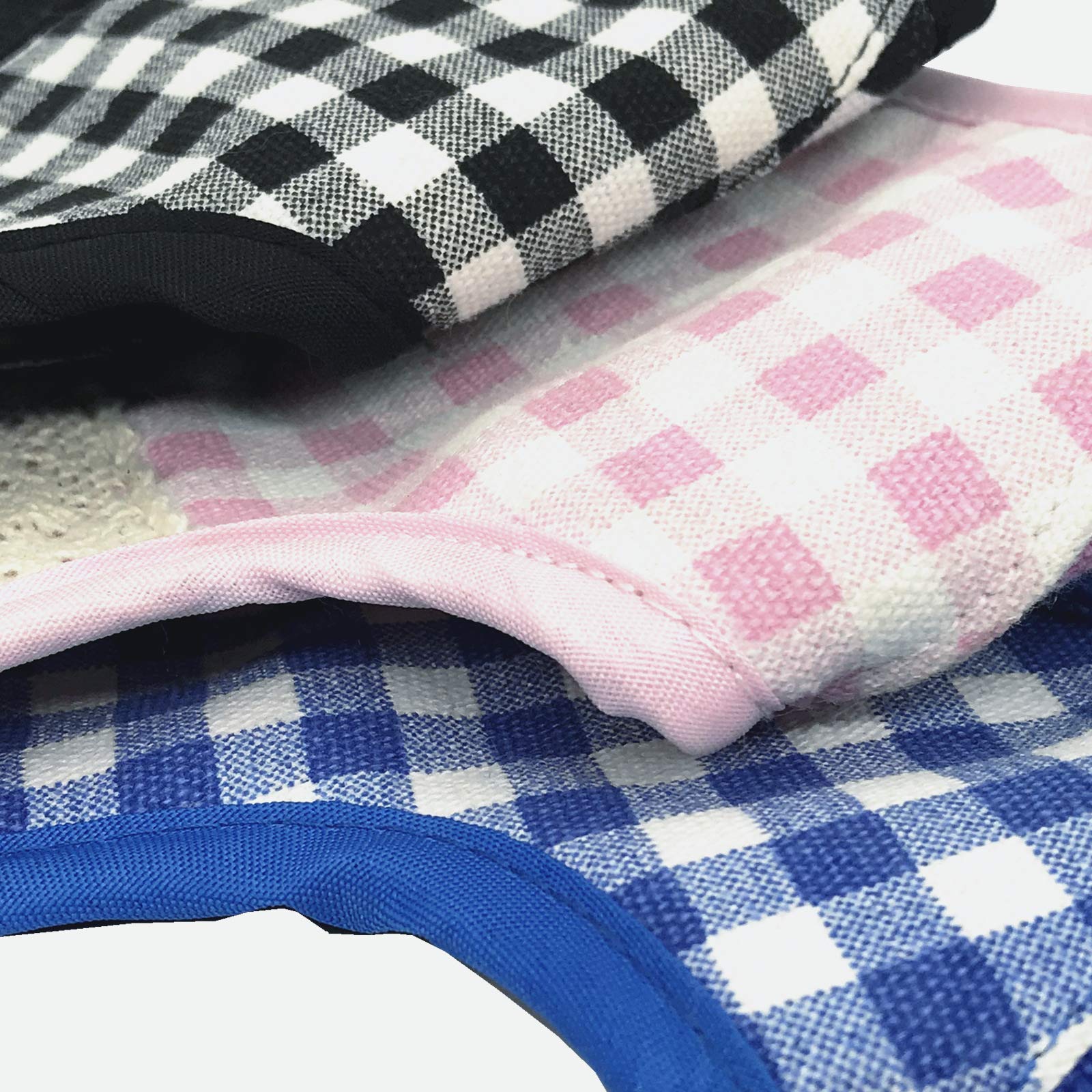 YIZHI MIAOW walking jacket close-up shows soft padding and skin-friendly material