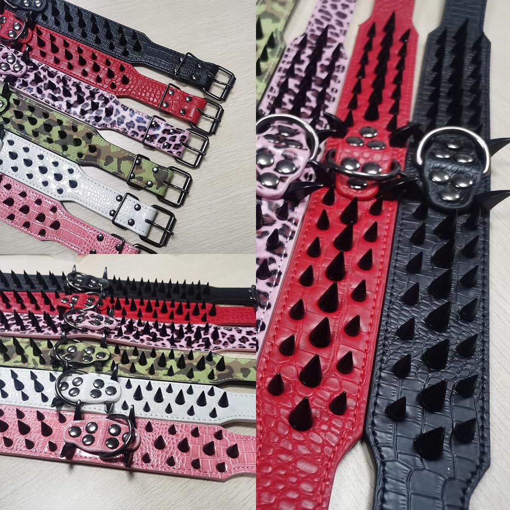 YOUALSO spiked dog collar model wear — comfortable wear and bold visibility.