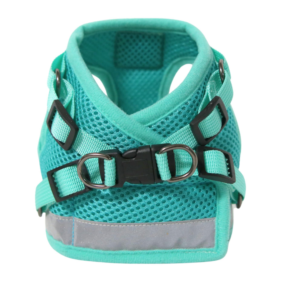 Your Cat Backpack Travel Cat Harness-escape-proof-design reduces escape attempts during outdoor play.