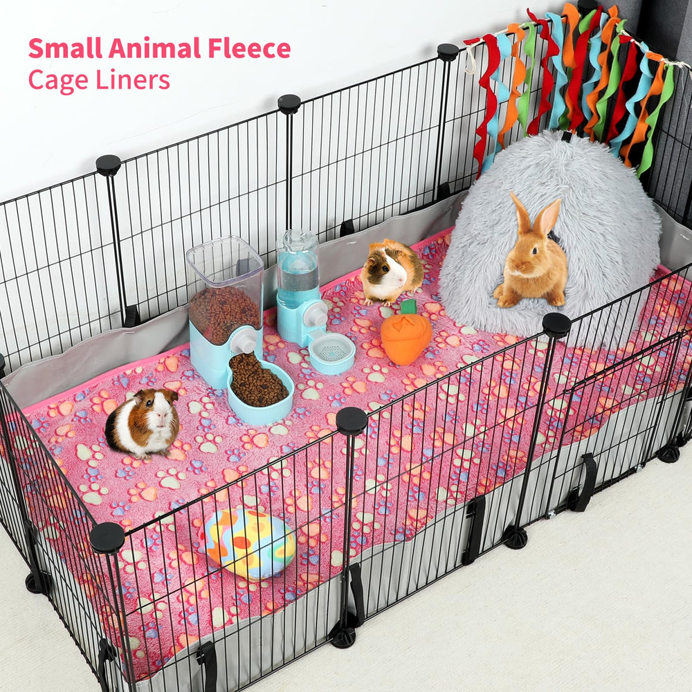 YUEPET odor-control cage liner keeps the cage neat and paws dry.