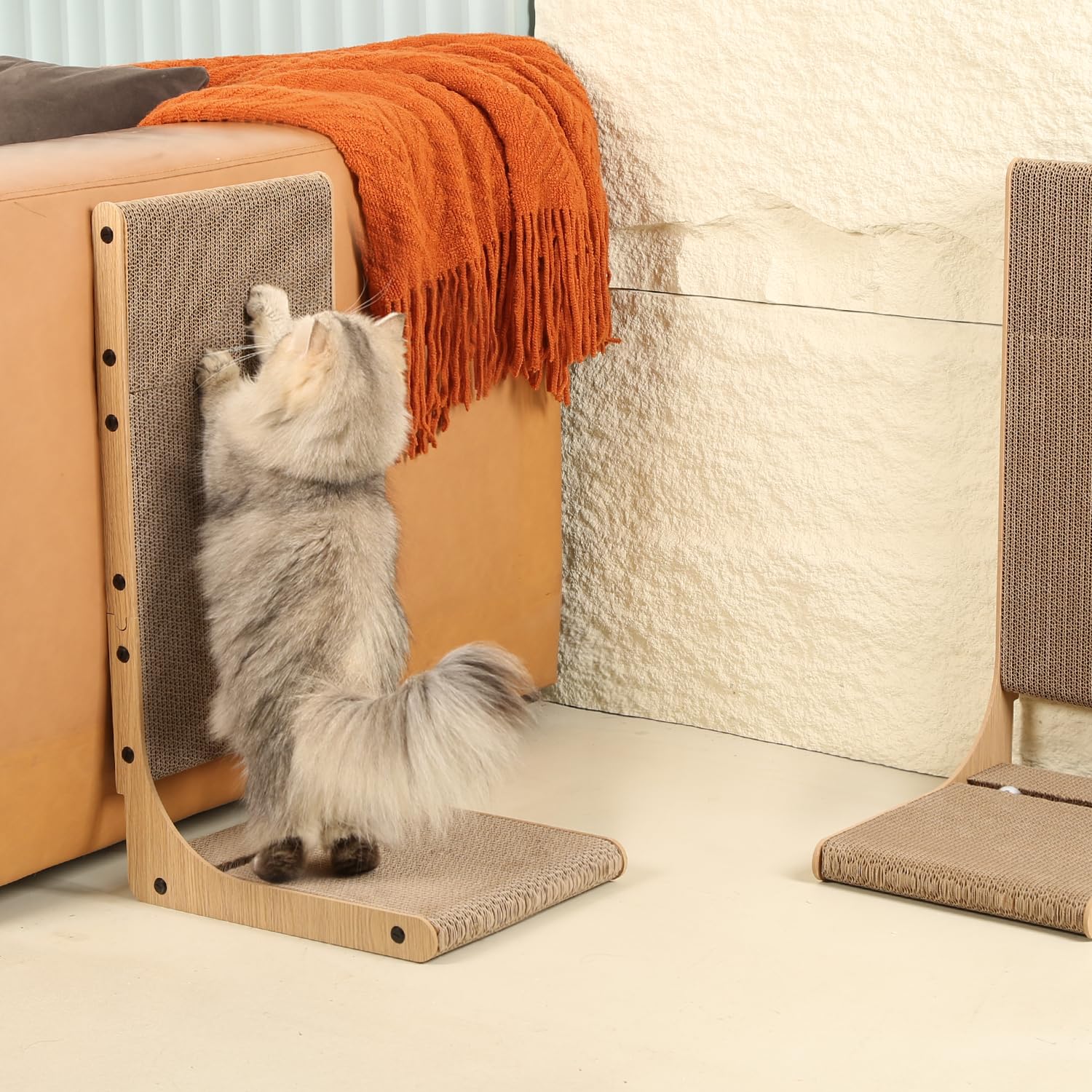 Zakkart large size scratcher ideal for indoor cats in rooms