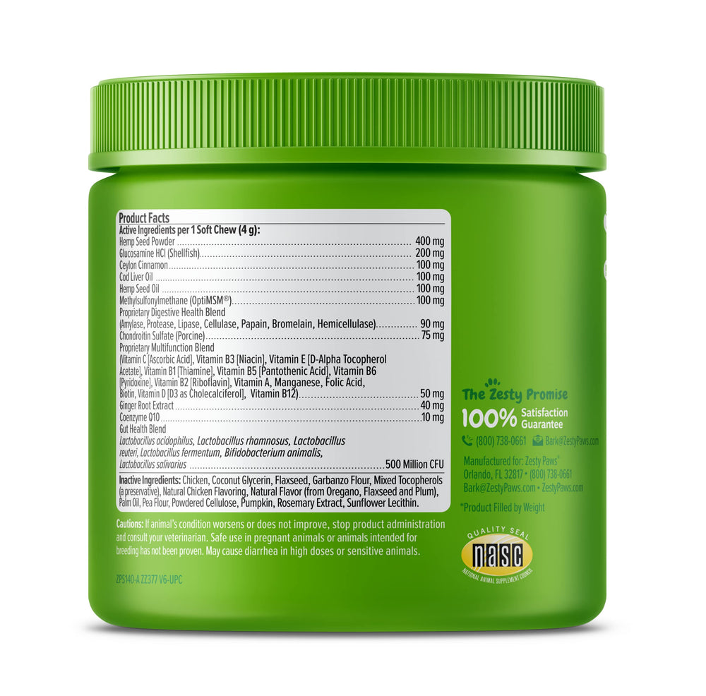 Zesty Paws 8-in-1 Bites skin and coat health with glossy fur closeup