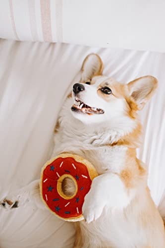 ZippyPaws Americana Jumbo Donutz in summer colors for eye-catching play.
