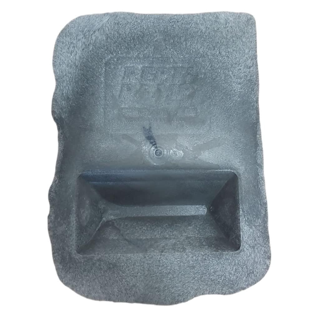 Zoo Med Repti Ramp Bowl XL close-up ramp emphasizes non-slip surface for reptile confidence.