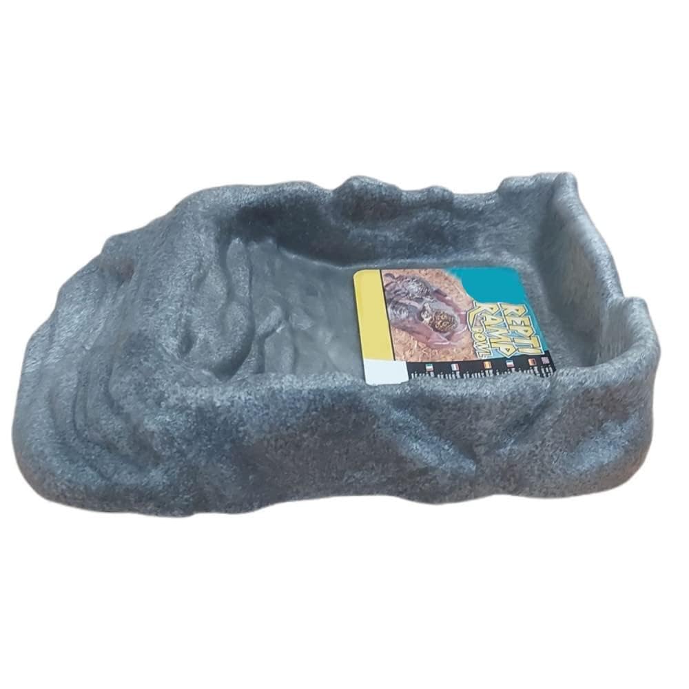 Zoo Med Repti Ramp Bowl XL in-use image demonstrates easy feeding and hydration access.