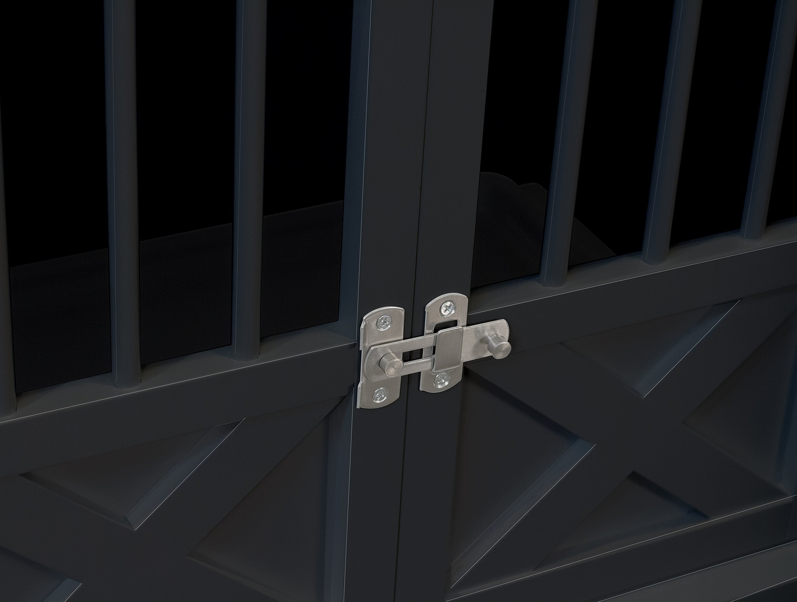 Zoovilla Merry crate double-hinged front doors for sturdy access and safe containment.