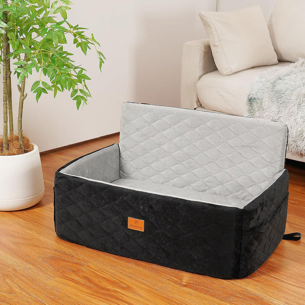 Ztinng vacuum-packaging may wrinkle but recovers quickly after fluffing.